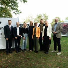 Offizielle Eröffnung der Ausstellung "Demenz neu sehen" im Olympiapark