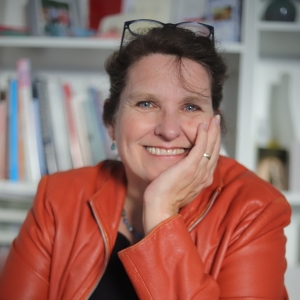 Porträt von Innenarchitektin AKBW und Fachplanerin Barrierefreies Wohnen Melanie Mikalauskas