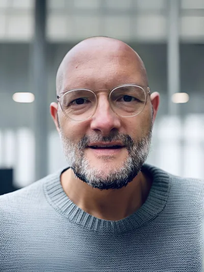 Ein Porträt des Beststeller Autors Jo Failer, der früh an Alzheimer erkrankt ist