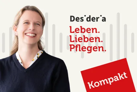 Frau in dunklem Pullover lächelt vor hellem Hintergrund. Podcastcover 