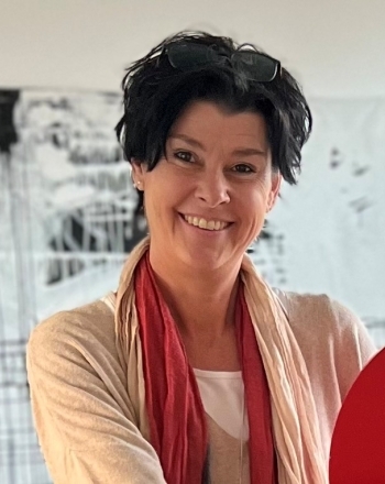 Portraitfoto von Gabi Stark, Personalreferentin bei der Sparkasse Kraichgau